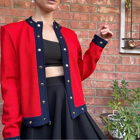 St. John Red Navy Zip Sweater Jacket Sz 2 Santana Knit Studded Preppy Office - Picture 5 of 13